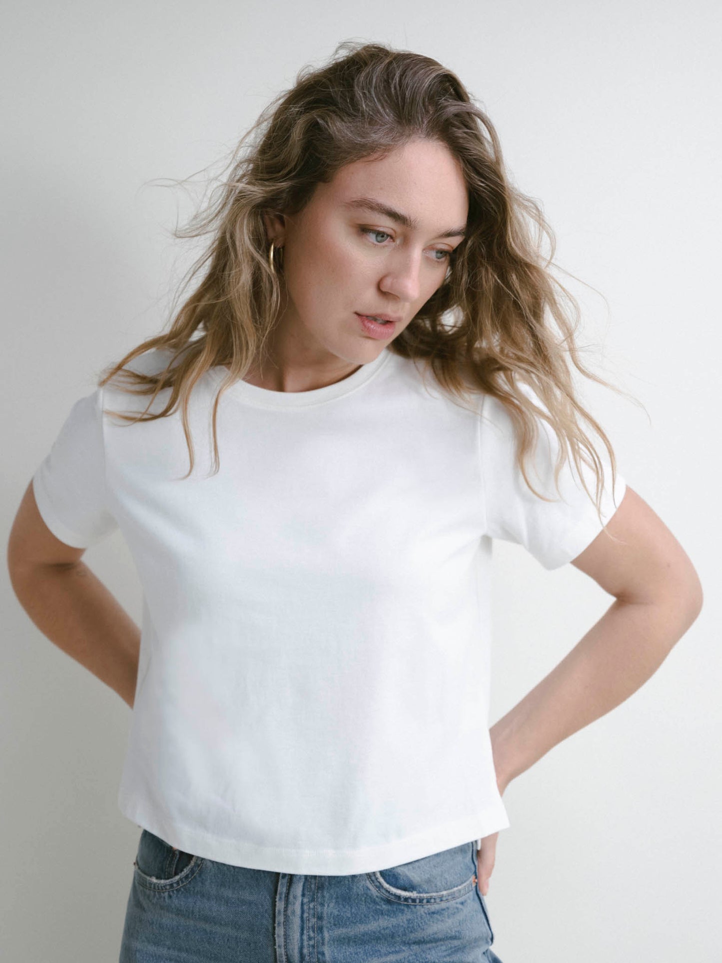 Lively Shoulder Tee